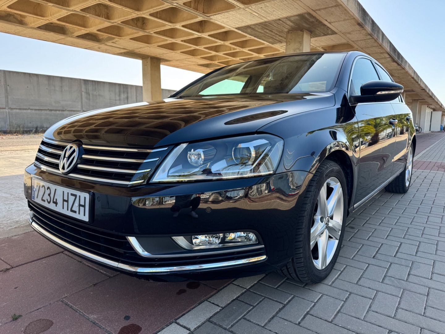 Volkswagen Passat 1.6 TDI 105cv Edition BlueMotion Tech - miniatura 4
